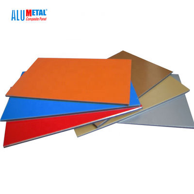6mm PVDF 2000mm Bảng điều khiển nhôm tổng hợp Vách ngăn Màn hình che phủ Bề mặt chải