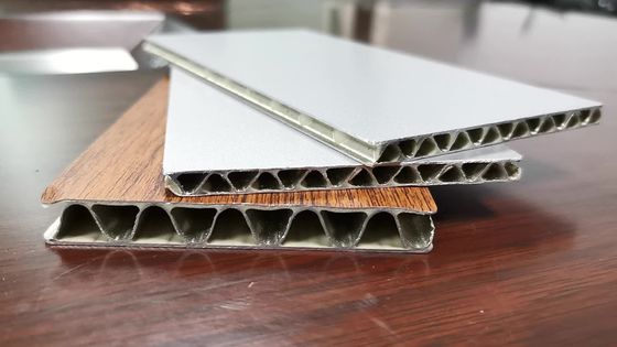 Tấm ốp tường bằng nhôm tổng hợp kim loại 5MM AA3003 1220mm