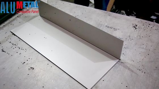Tấm nhôm trang trí Anodized 1250mm Kim loại B1 FR
