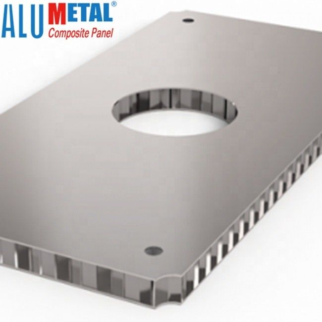 A2 2.5mm 2200mm Nhôm tấm tổ ong tổ ong Tấm ngoài trời 4x8 Tấm chống mốc